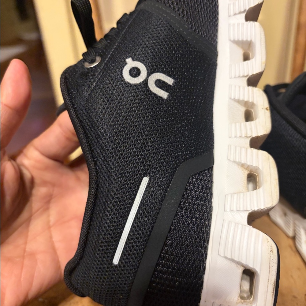 On Running women Black and White Athletic Shoes - Picture 7 of 16